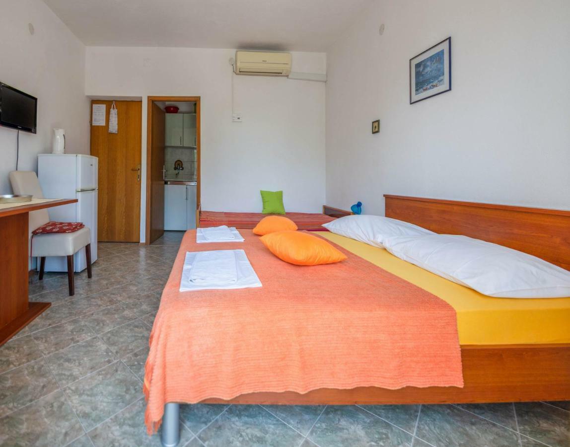 Apartmani Cosic Duce Exterior photo